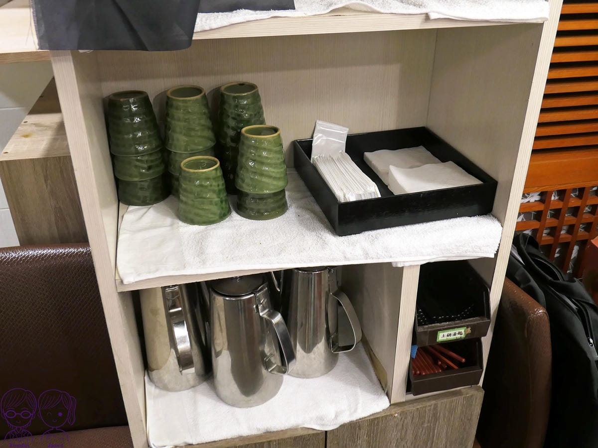10 燦爛和食 飲用水自取.jpg
