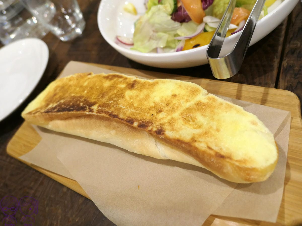 15 BELLINI 超人氣香蒜奶酥麵包.jpg