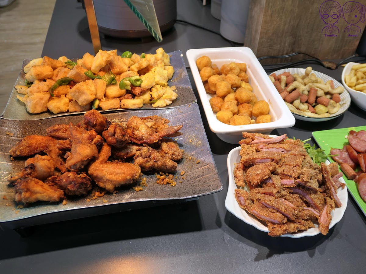 25 德堡牛排(新莊中正店) 自助吧 炸物區.jpg
