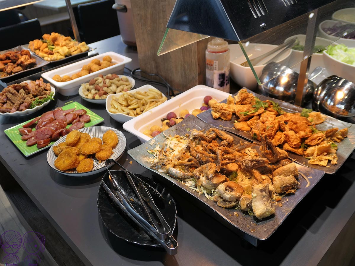 24 德堡牛排(新莊中正店) 自助吧 炸物區.jpg