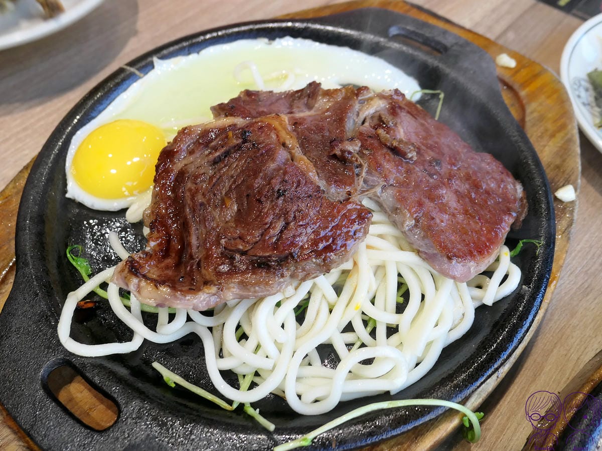 45 德堡牛排(新莊中正店) 特製牛排.jpg