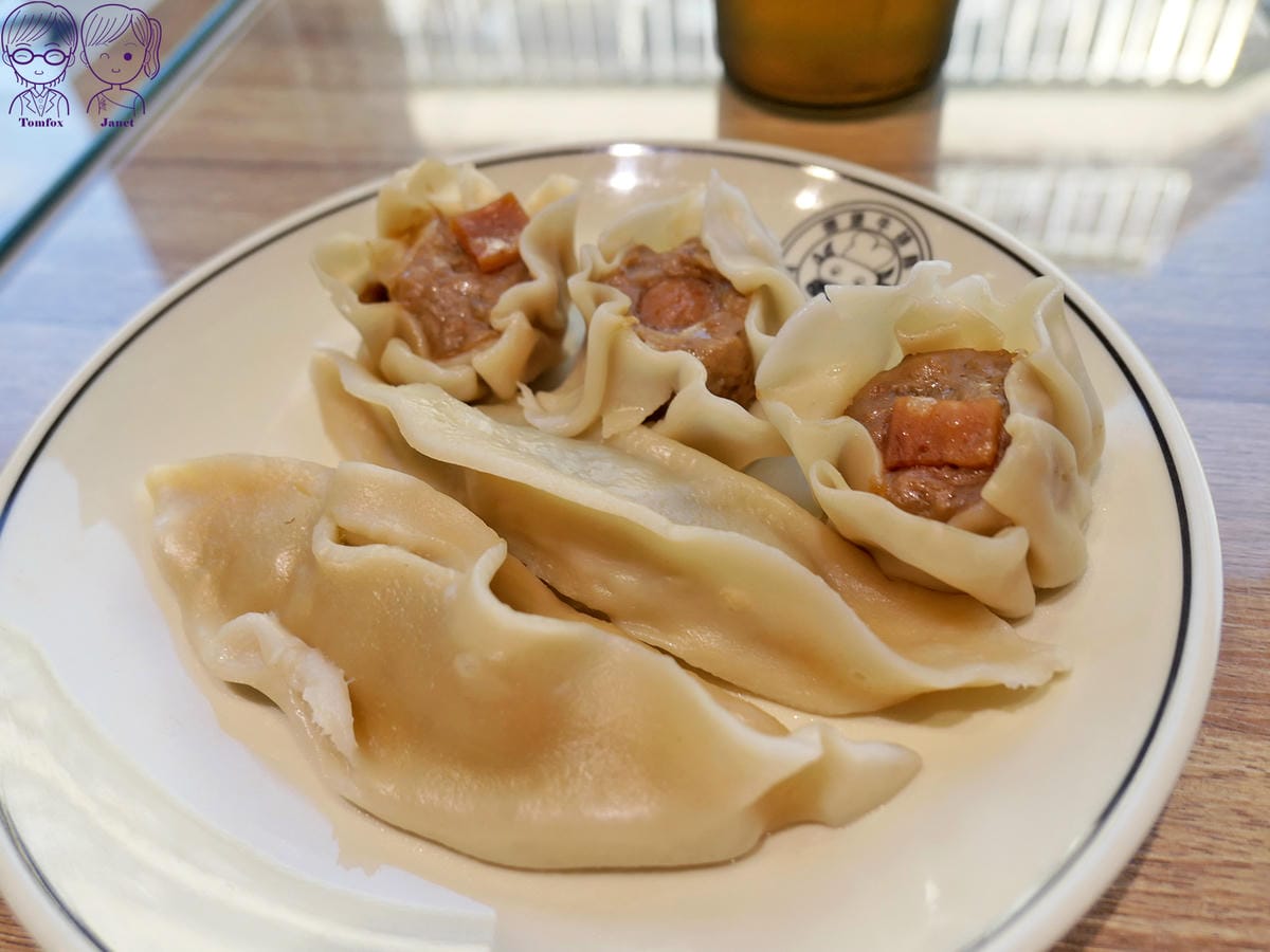 22 德堡牛排(新莊中正店) 自助吧 蒸餃.jpg