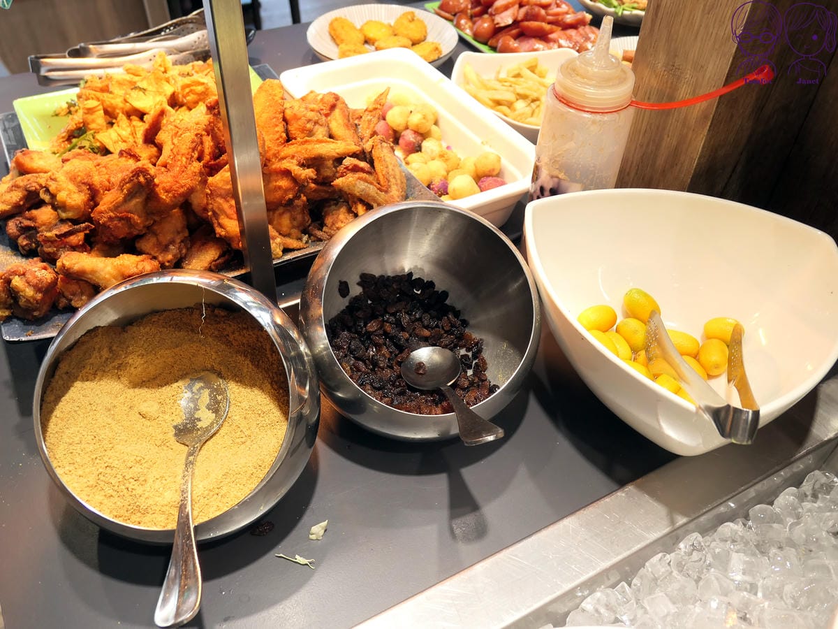 14 德堡牛排(新莊中正店) 自助吧 金桔.jpg