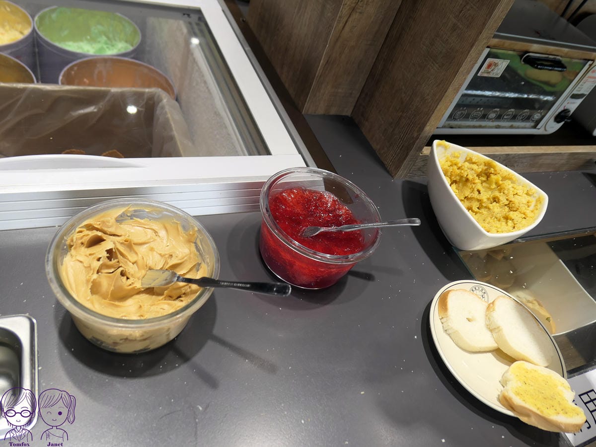 32 德堡牛排(新莊中正店) 自助吧 吐司.jpg
