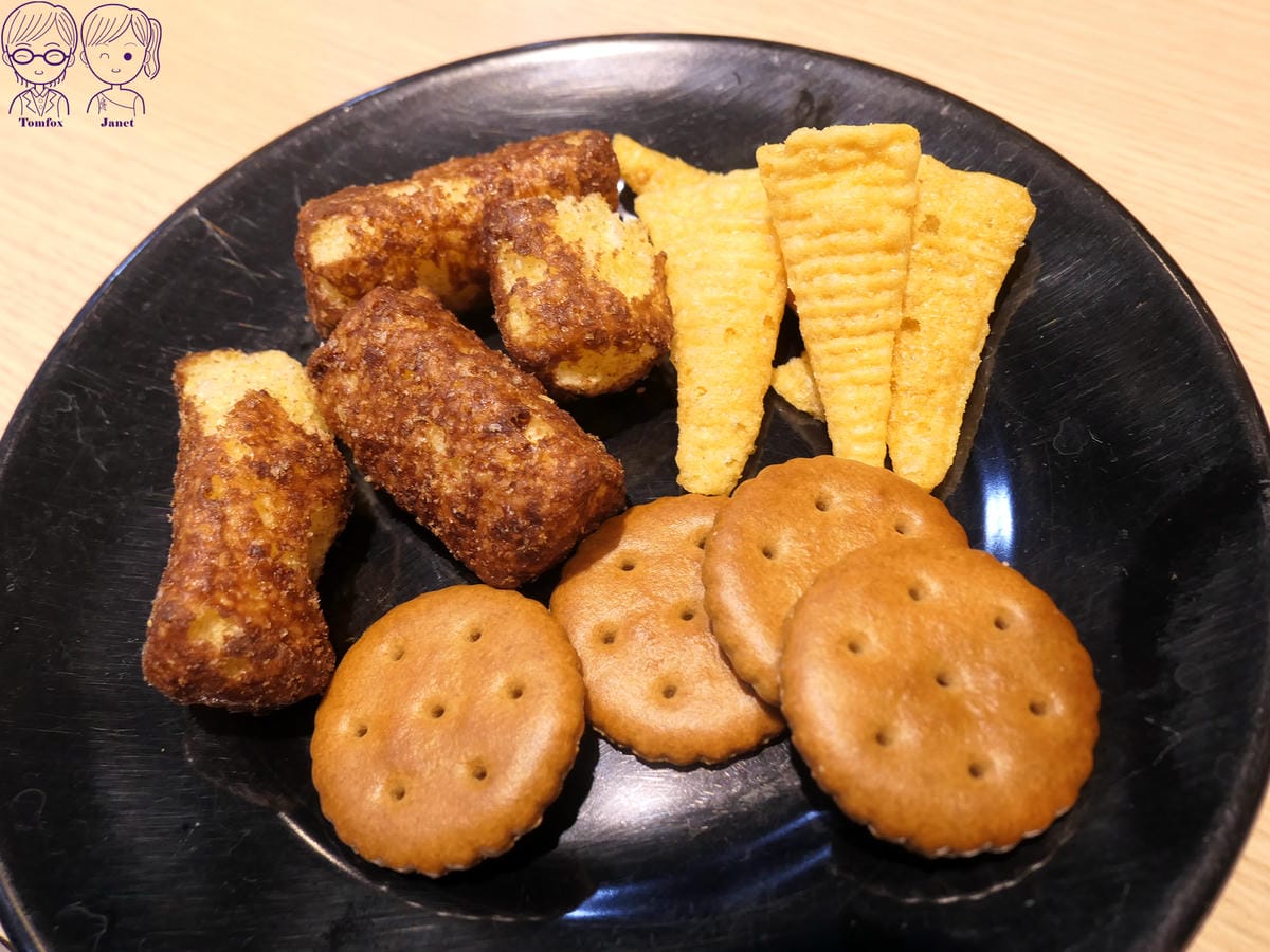 23 小時厚牛排 自助吧 餅乾.jpg