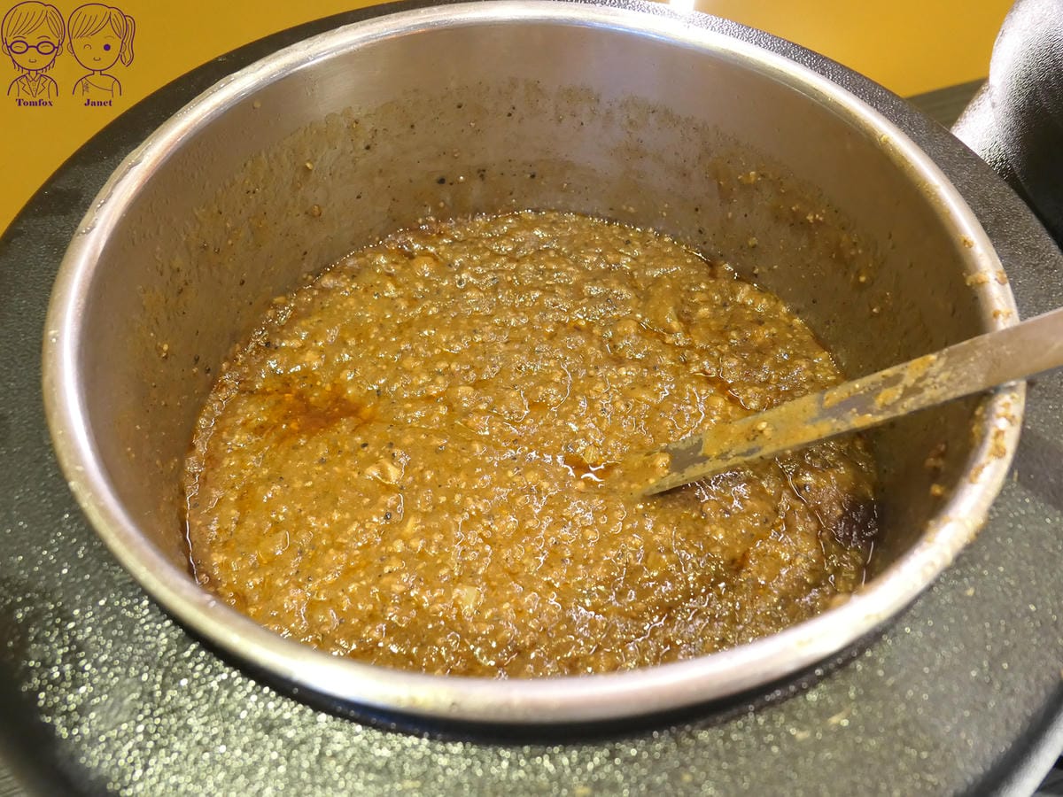 11 小時厚牛排 黑胡椒醬.jpg