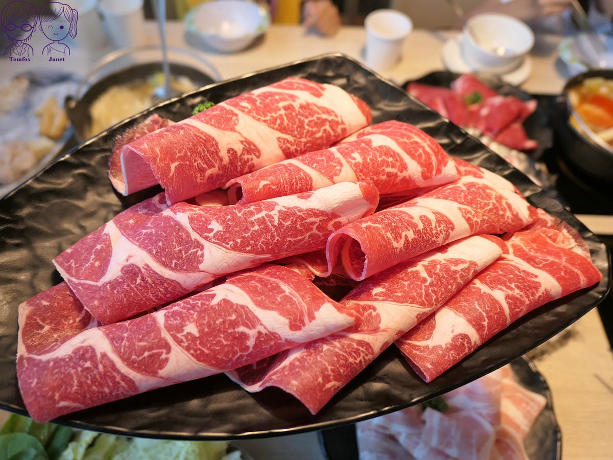 45 築間 基隆潮境公園店 美國濕式熟成霜降牛肉.jpg
