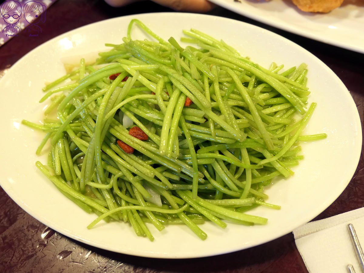 43 番割田甕缸雞 淮山炒水蓮.jpg