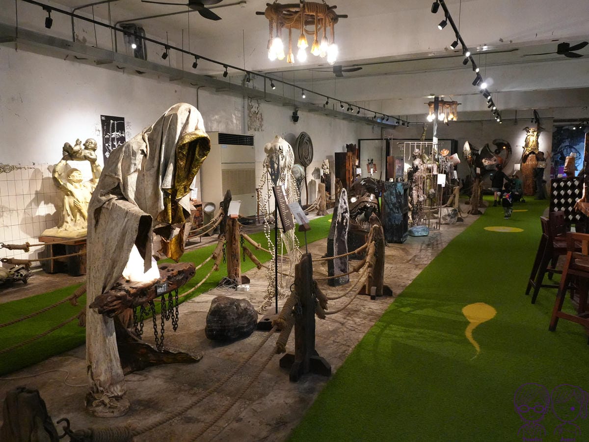 10 Robert Y廢墟暴龍館 侵密派大廳.jpg