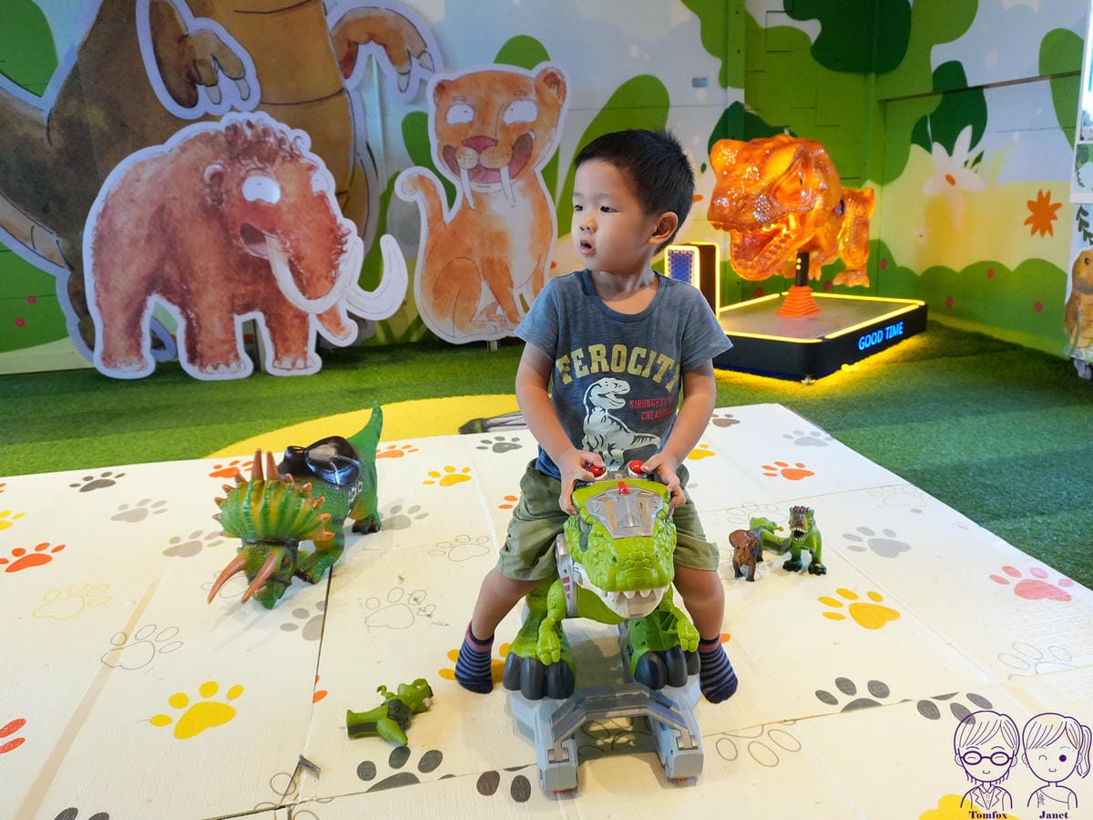 45 Robert Y廢墟暴龍館 小小孩教室.jpg