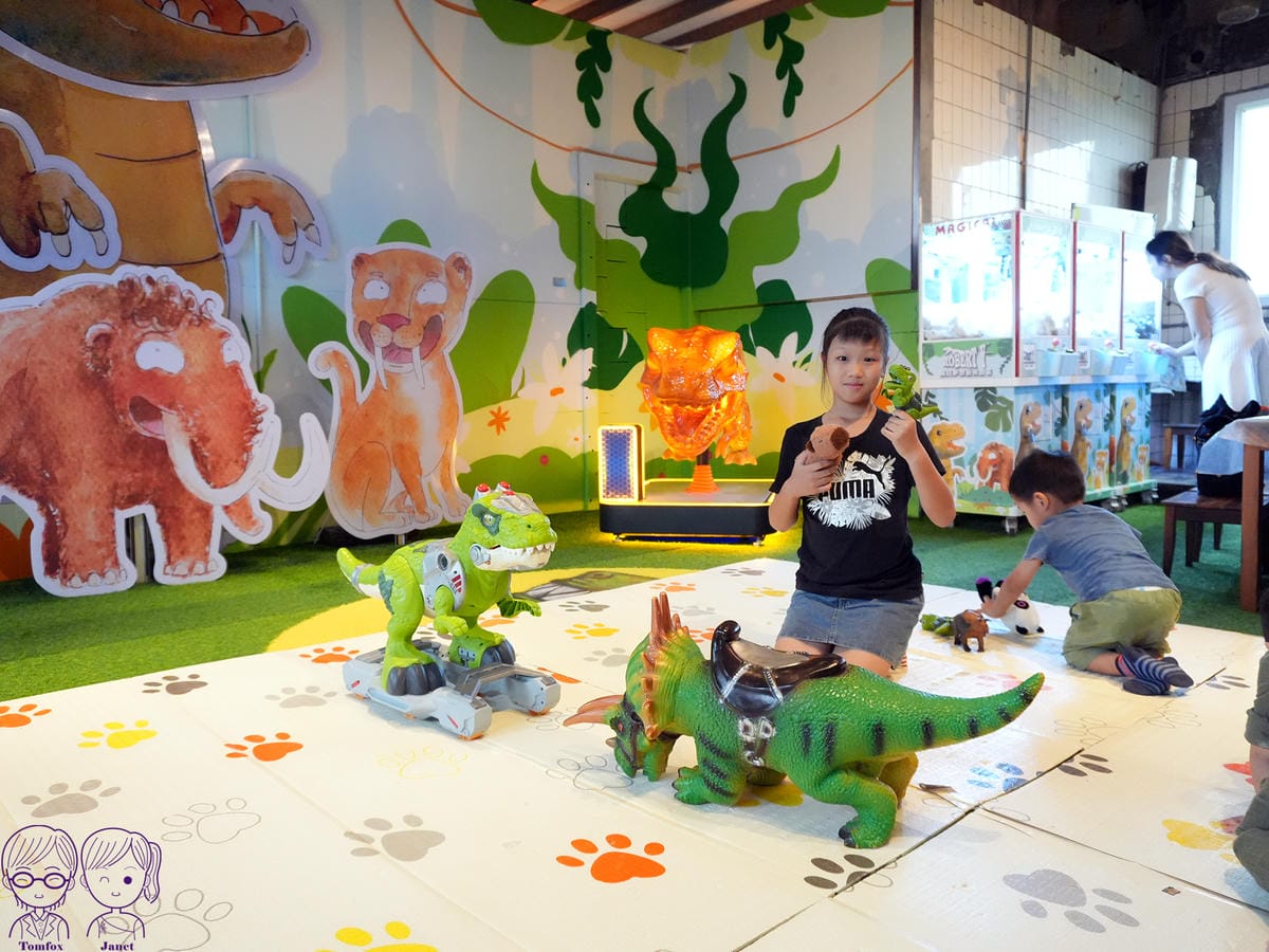 43 Robert Y廢墟暴龍館 小小孩教室.jpg