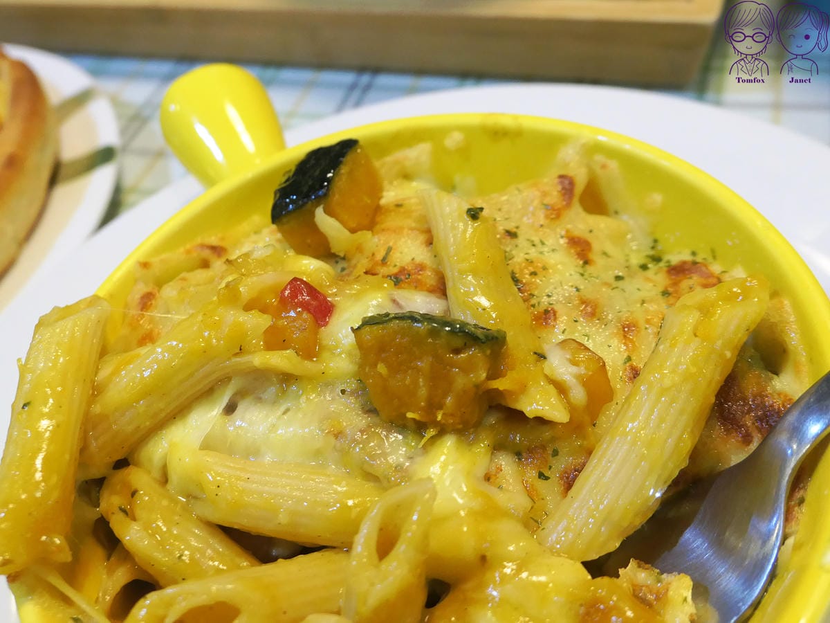 52 町固餐點坊 焗烤栗子南瓜杏鮑菇時蔬筆管麵.jpg