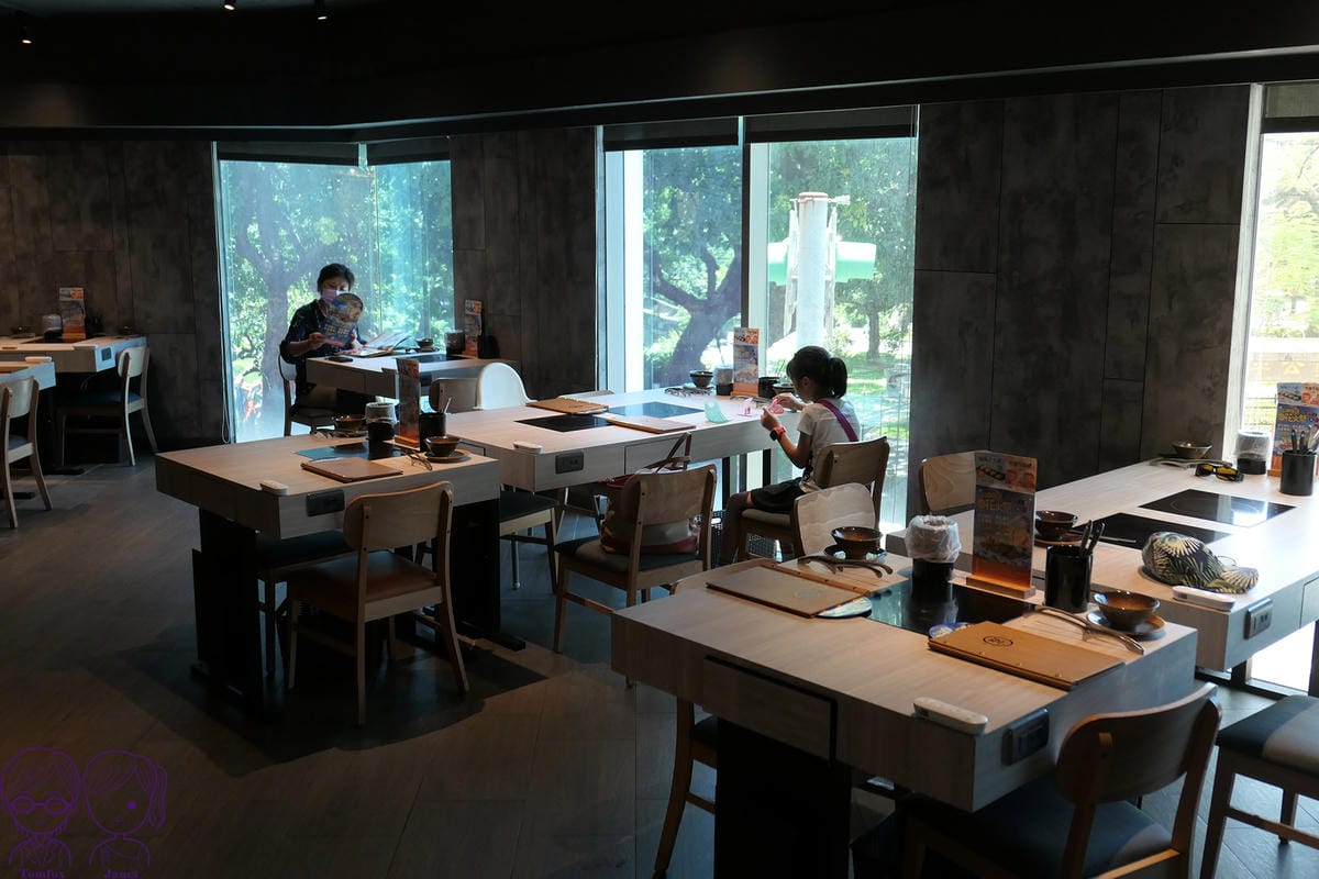 9 聚 用餐座位 落地窗.jpg 9 聚 用餐座位 落地窗.jpg