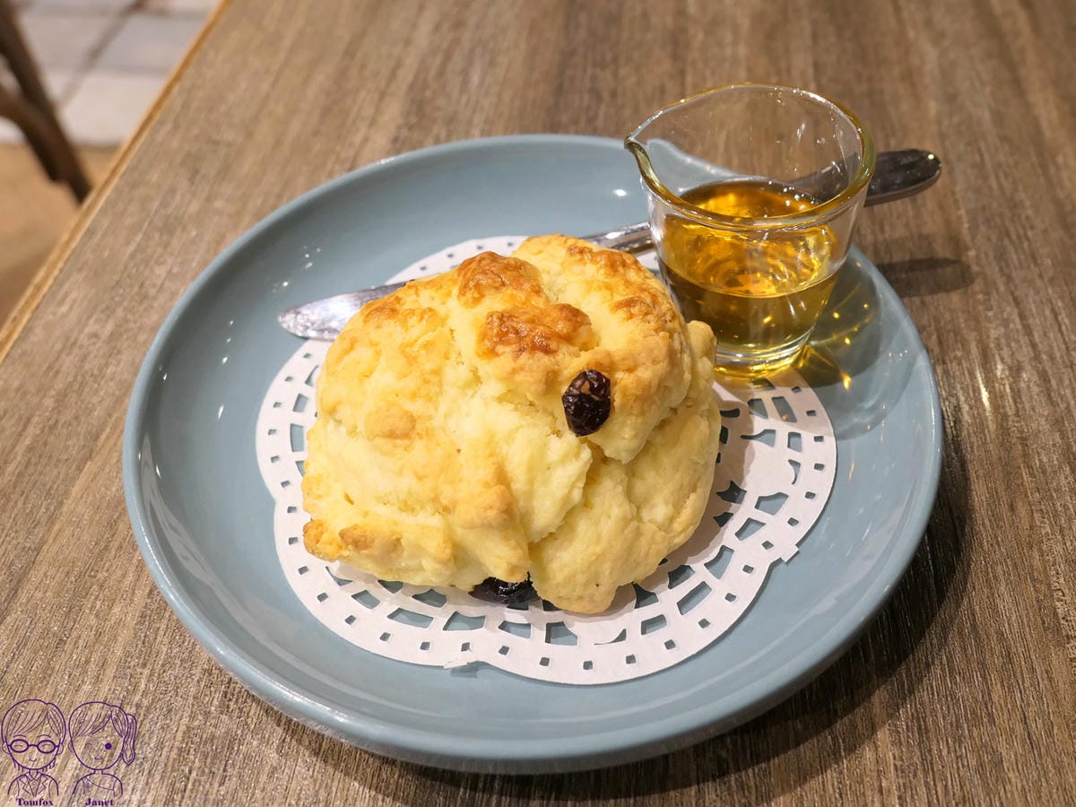 70 英格莉莉 經典原味司康.jpg