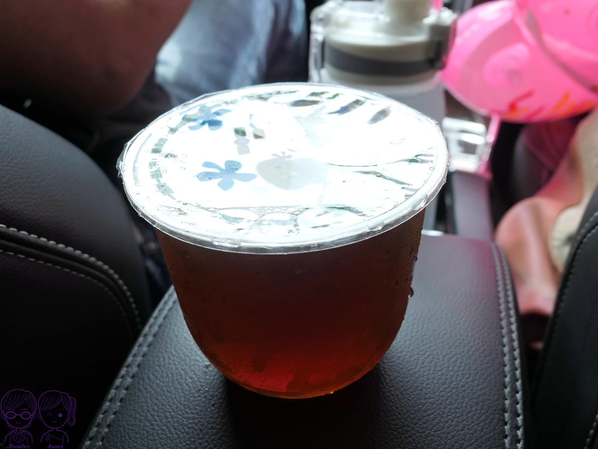 14 鮮肉湯包 牛蒡茶.jpg