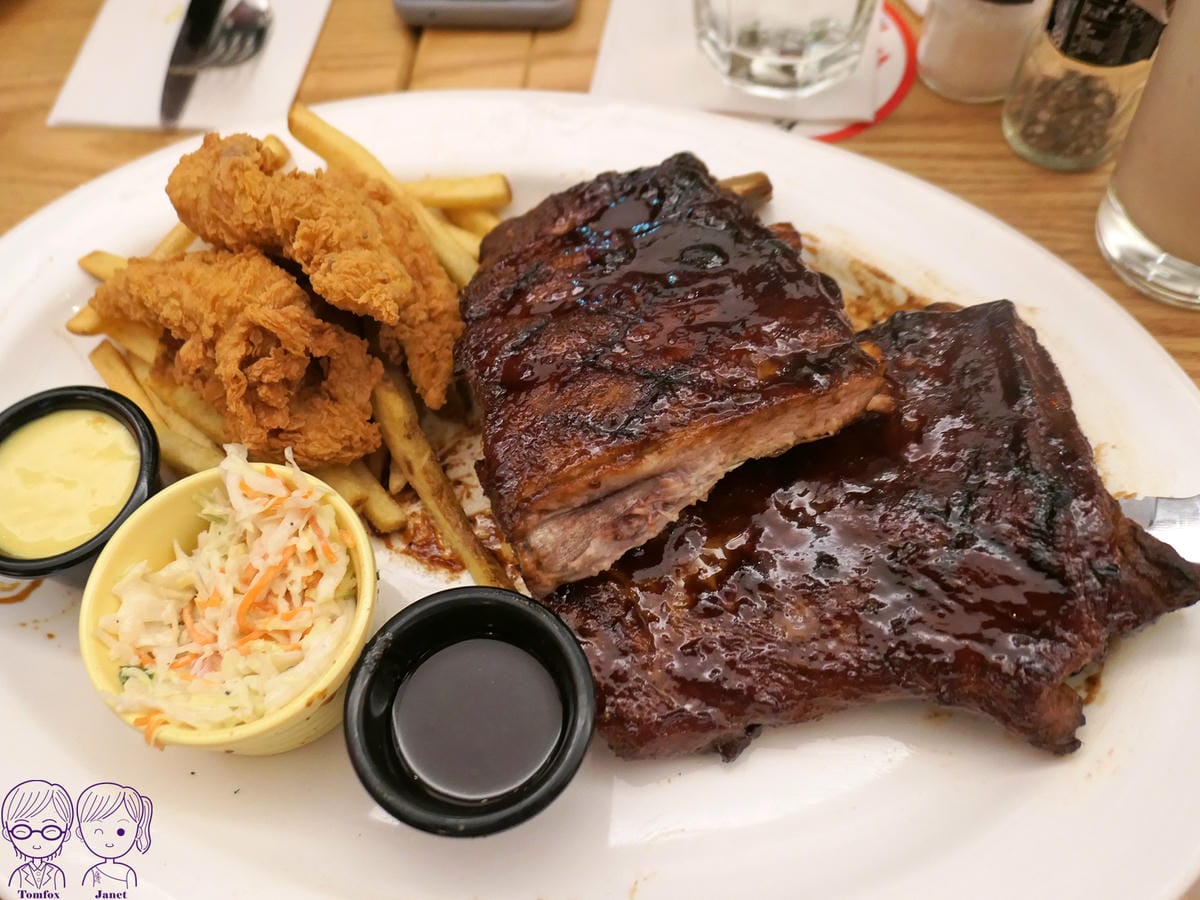 36 TGI FRIDAYS 四人派對餐 全份雙醬炭烤豬肋排 拼 酥炸雞柳條.jpg