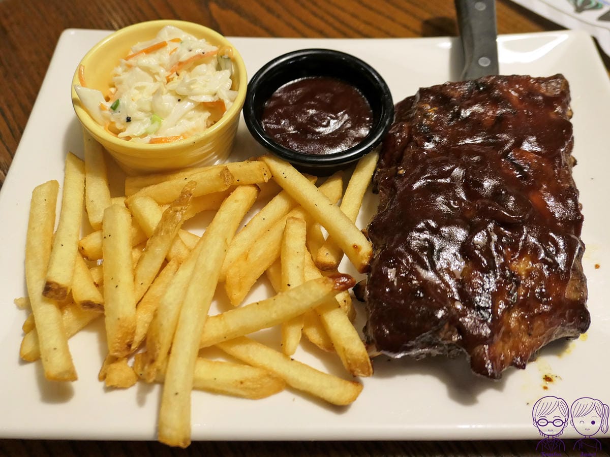 58 TGI FRIDAYS 炭烤豬肋排 半份.jpg