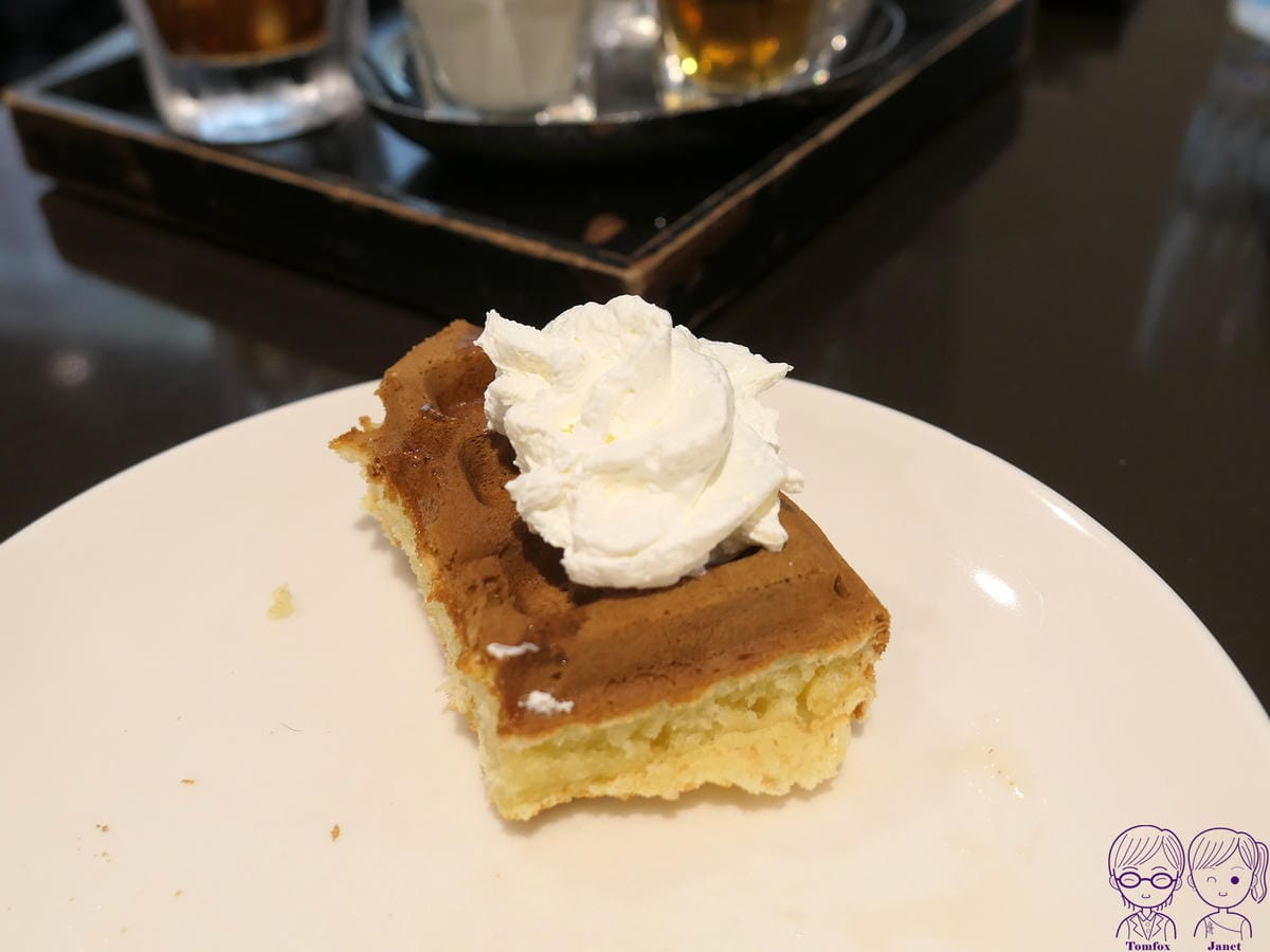 22 咖啡弄 紅豆抹茶冰淇淋鬆餅 鮮奶油.jpg 22 咖啡弄 紅豆抹茶冰淇淋鬆餅 鮮奶油.jpg