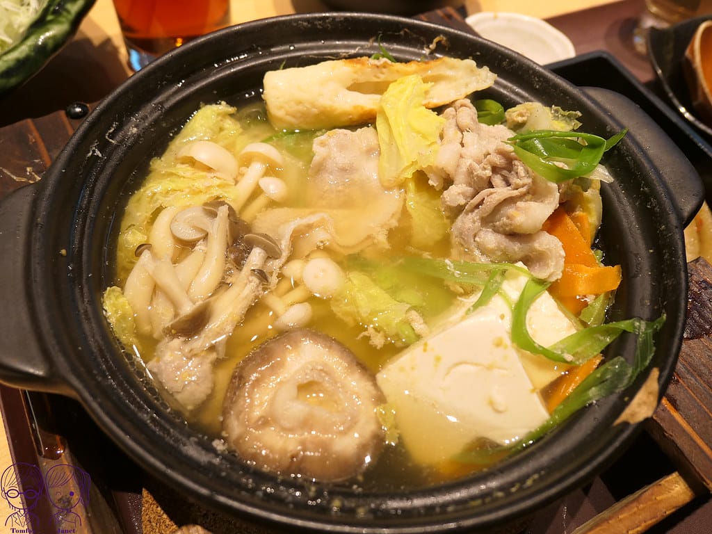 台北 - 勝博殿 日式豬排 高麗菜絲、醬菜、米飯、味噌湯 吃 35 勝博殿 高知柚子塩豬肉鍋