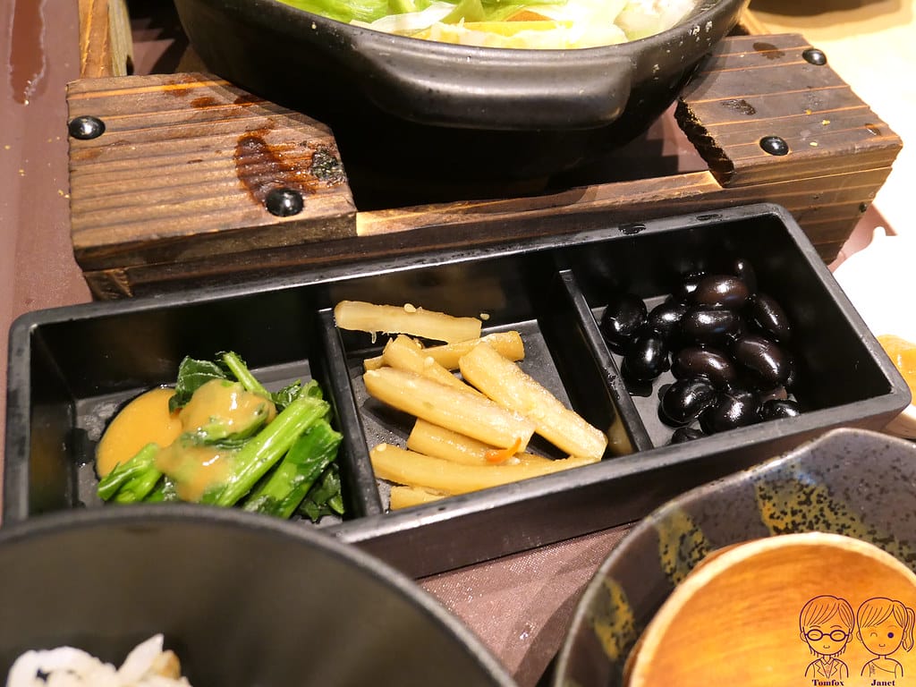 台北 - 勝博殿 日式豬排 高麗菜絲、醬菜、米飯、味噌湯 吃 20 勝博殿 小菜