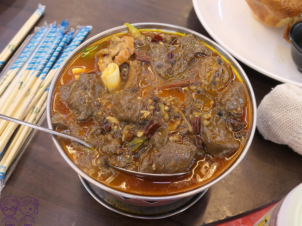 宜蘭五結 - 百匯窯烤雞餐廳 十大好食 江振誠 免費停車 20 百匯窯烤雞 五更腸旺
