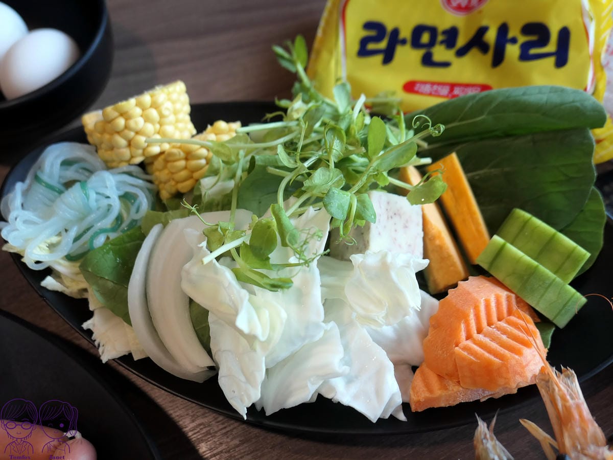 26 金蒔鍋物 自助吧 蔬食.jpg
