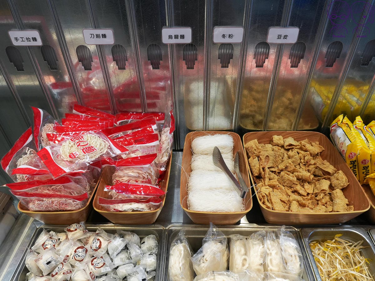 24 韓哥哥石頭火鍋 麵食.jpg