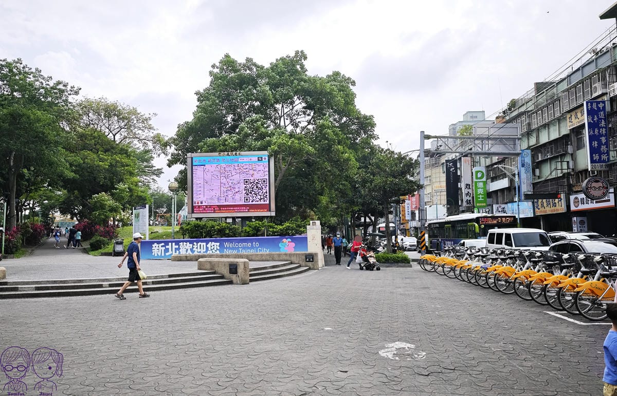 3 韓哥哥石頭火鍋 Ubike站點.jpg