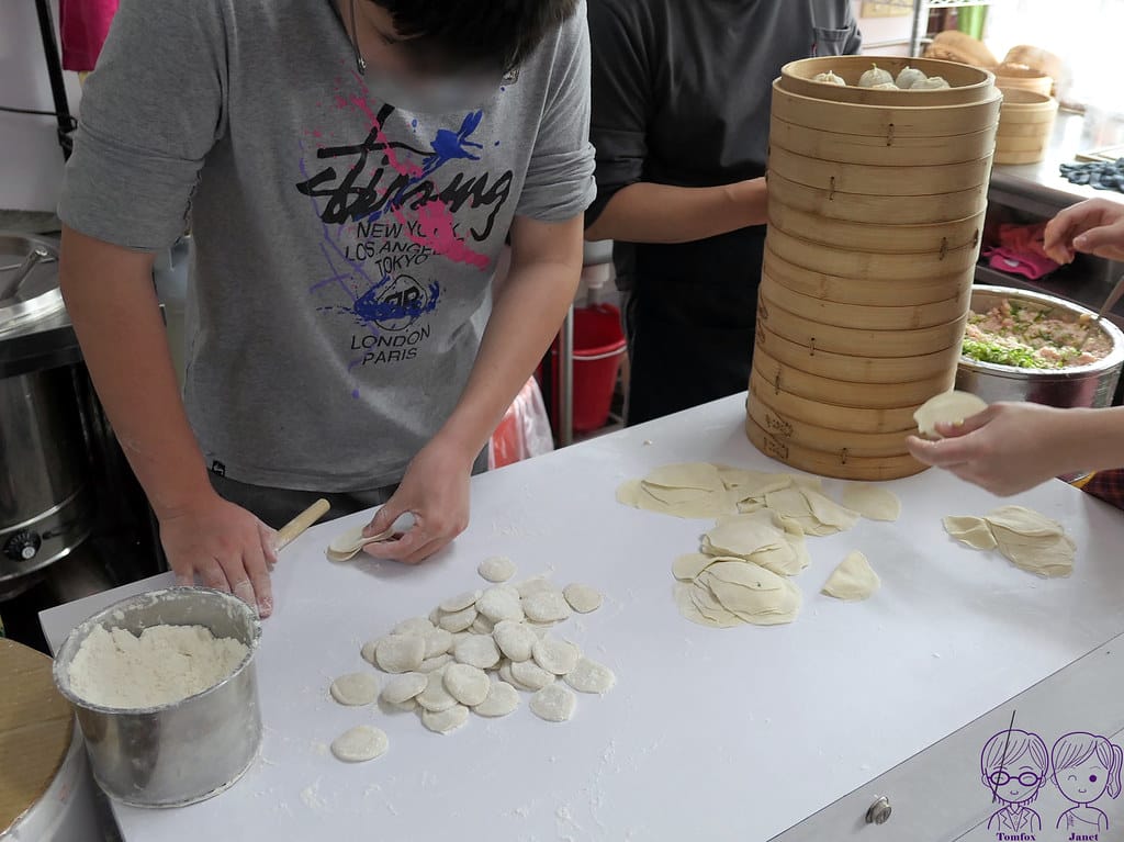 7 吉祥鮮肉小籠包 現擀現包