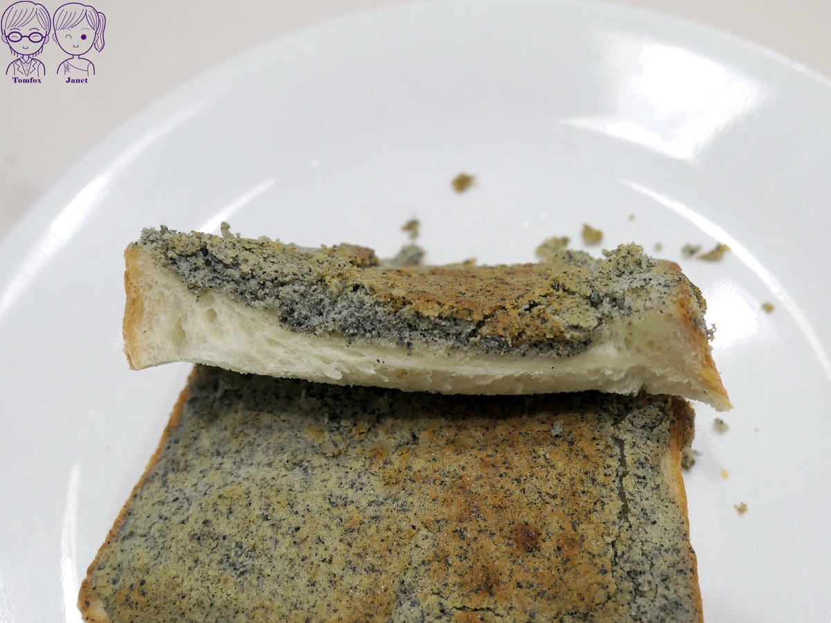 69 抖仔貝果 芝麻奶酥吐司.jpg