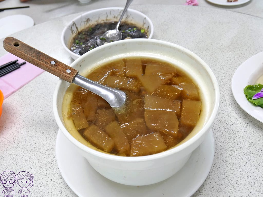 19 兄弟食堂 冬瓜排骨酥湯