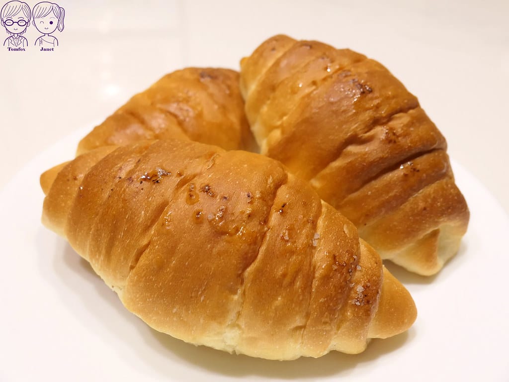61 丰里烘焙 原味鹽可頌