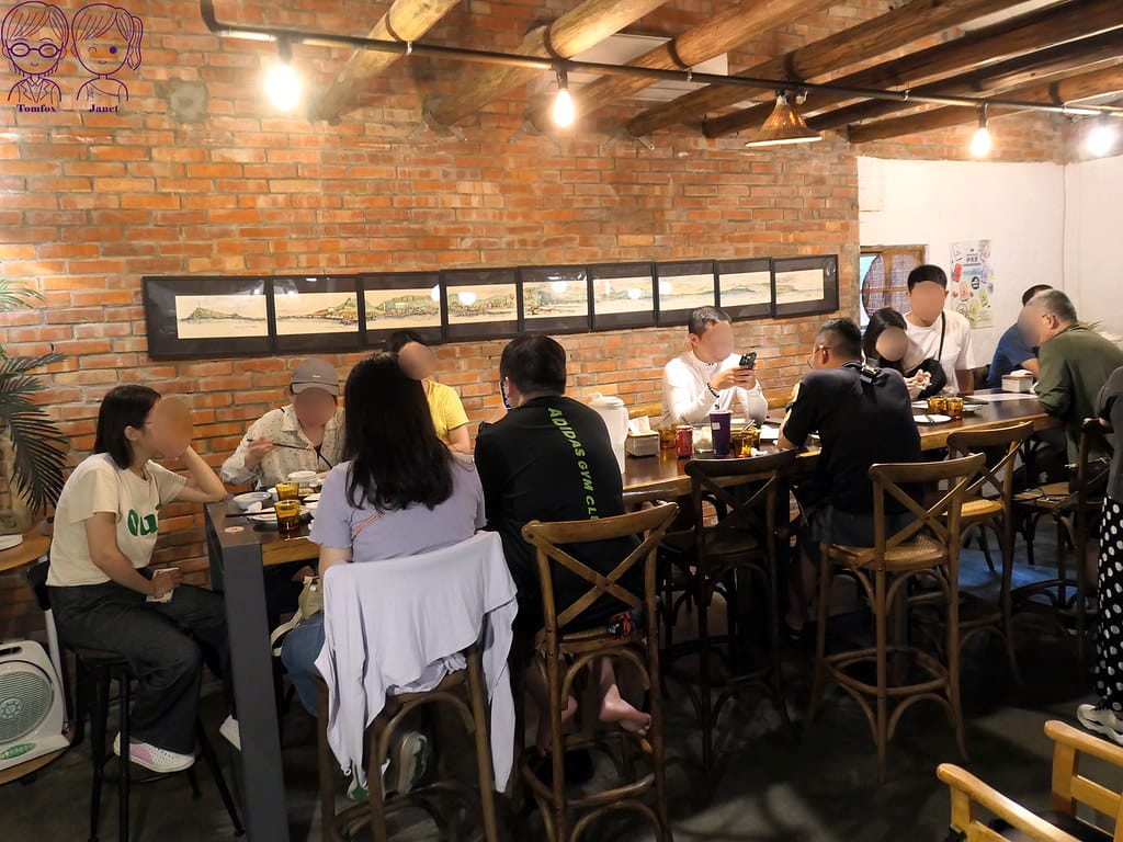 11 Amajia阿嬤家 漁村料理餐廳 大長桌
