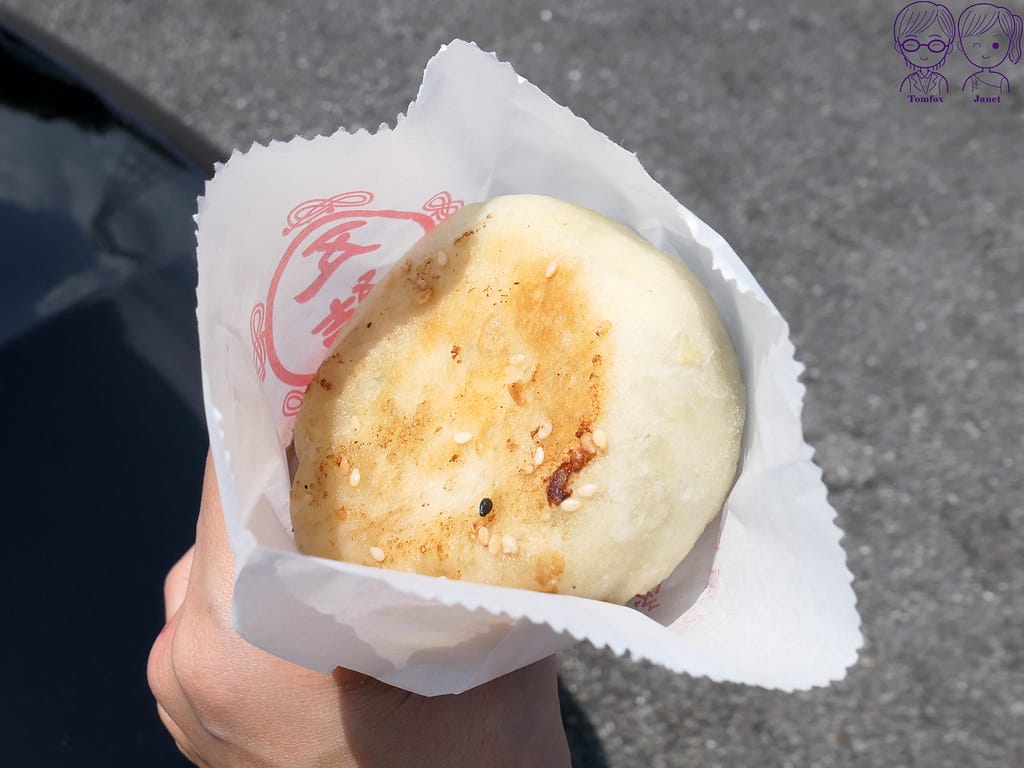 25 五結阿賢碳烤燒餅店 高麗菜餅