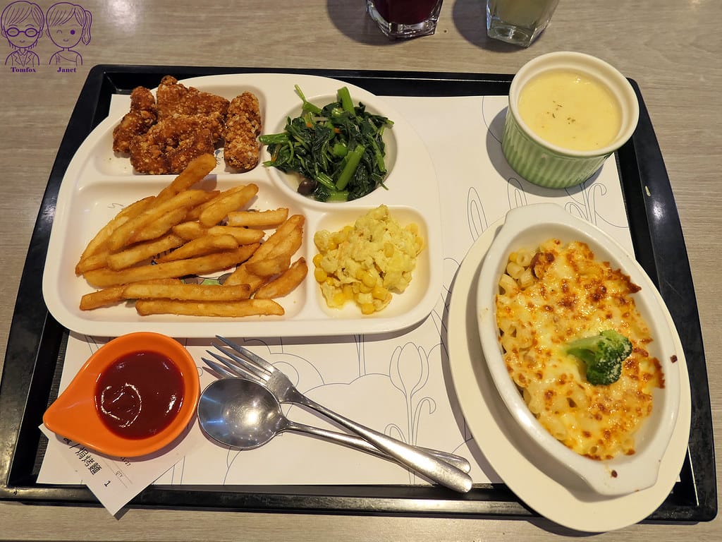 31 花盒子 兒童餐 A餐 焗烤麵