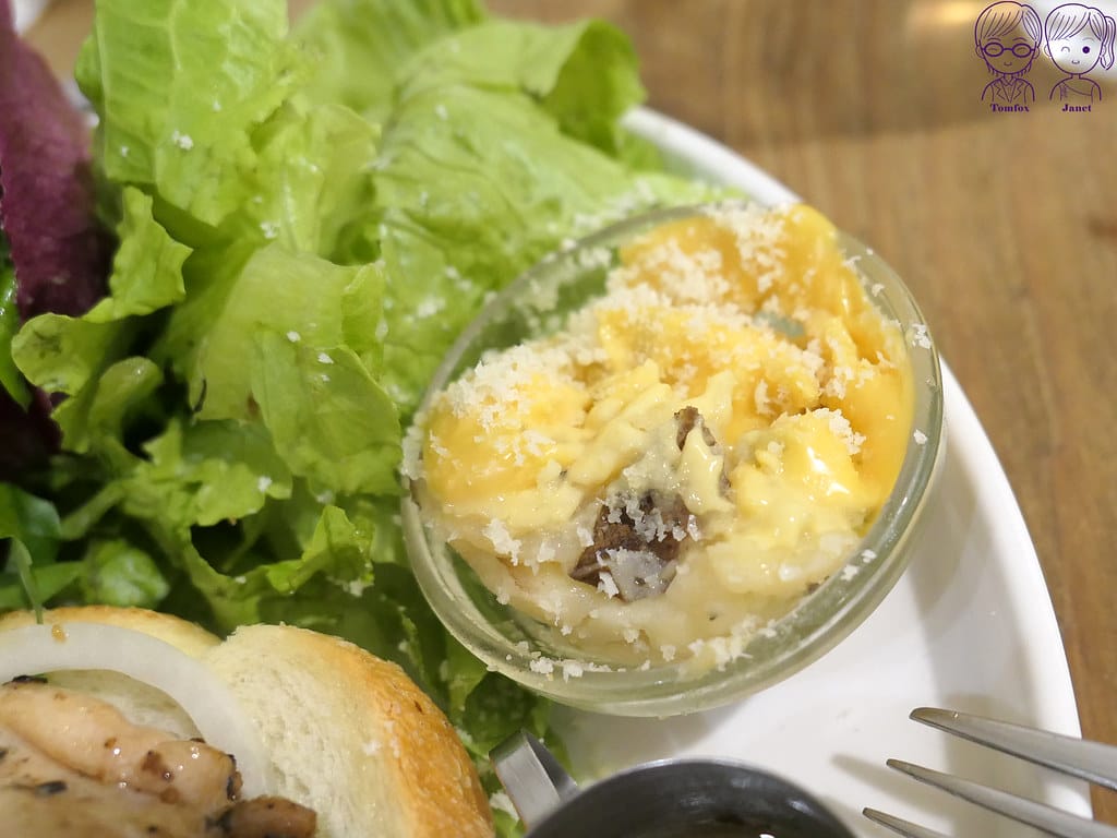 36 waku waku burger 奶油煎明太子雞腿肉早午餐