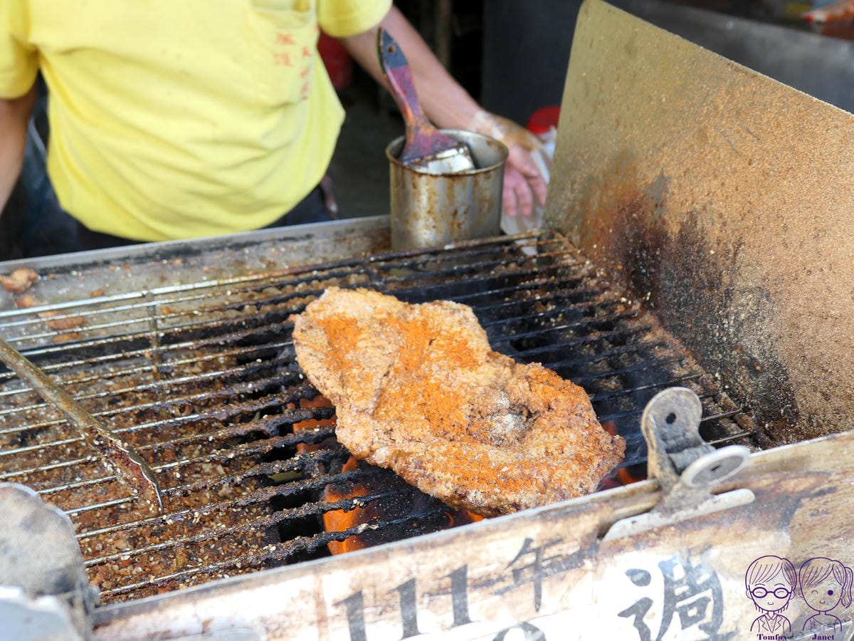 8 三重火烤香雞排 碳烤 辣椒粉.jpg