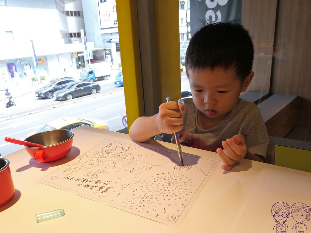 12 YABI KITCHEN 誠品南西店 圖紙跟色筆