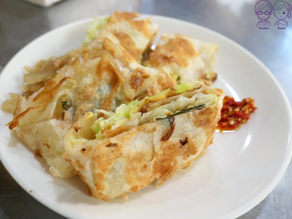 21 萬華小米蛋餅 高麗菜起司蛋餅