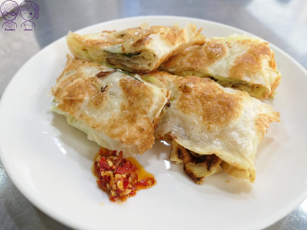 23 萬華小米蛋餅 高麗菜起司蛋餅