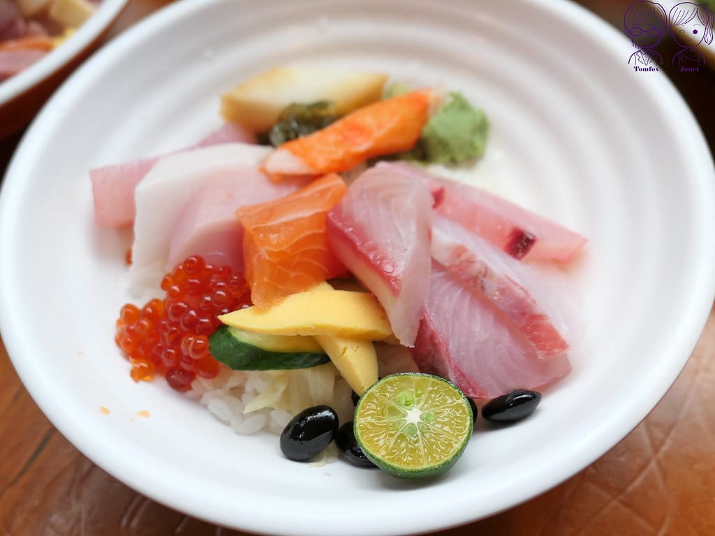 26 三多屋爸爸嘴 生魚片蓋飯