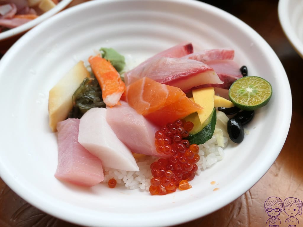 25 三多屋爸爸嘴 生魚片蓋飯