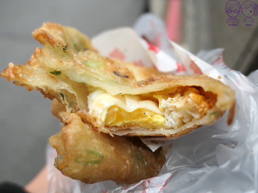 台北北車後站美食小吃 黃福龍脆皮蔥油餅 x 181春霞水 13 黃福龍脆皮蔥油餅 蔥油餅+蛋 蛋