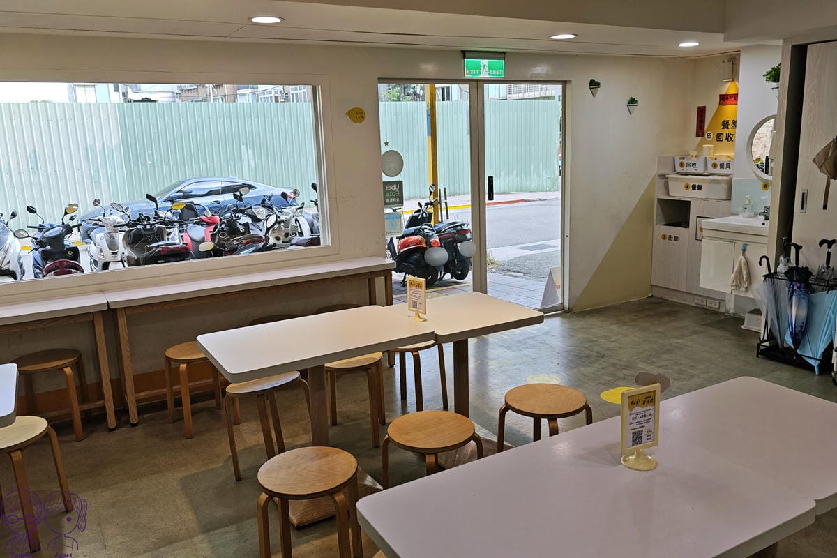 7 烤食煮盒 民生店 內用空間.jpg 7 烤食煮盒 民生店 內用空間.jpg