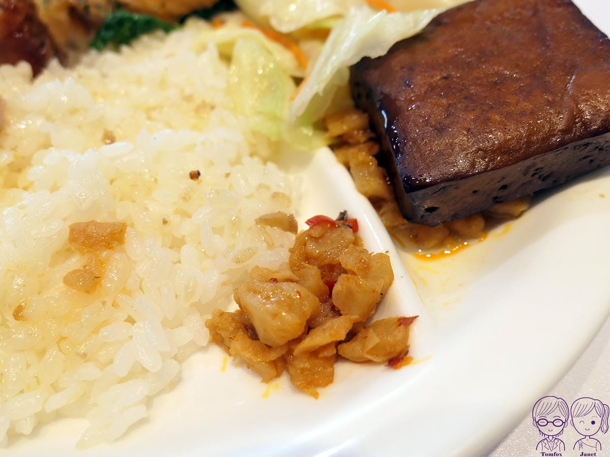 28 烤食煮盒 招牌烤雞腿飯盒 辣蘿蔔乾.jpg 28 烤食煮盒 招牌烤雞腿飯盒 辣蘿蔔乾.jpg