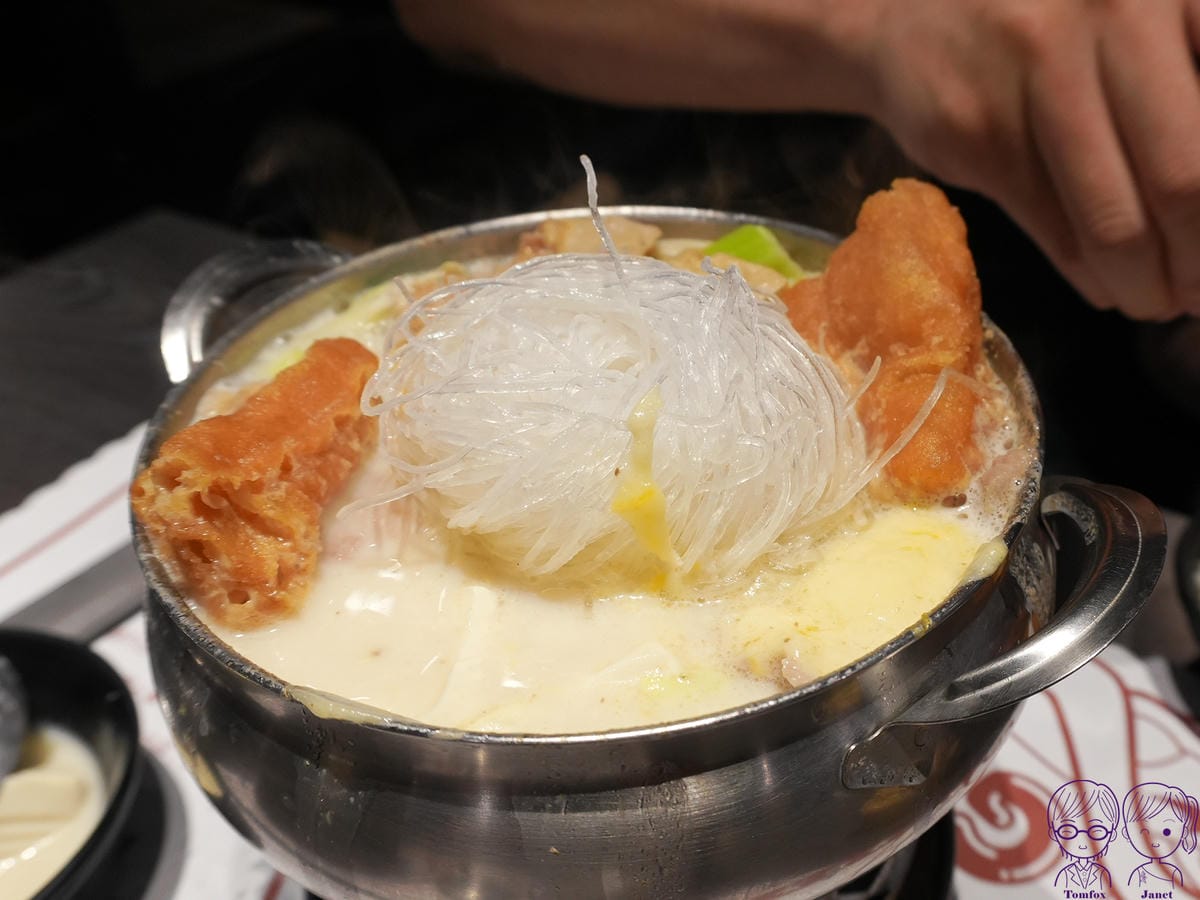 23 偈亭泡菜鍋 起司奶豬肉鍋 牛奶湯.jpg