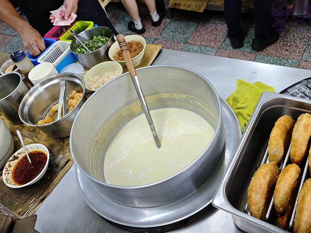 新銘早餐店 新竹南大路高人氣小籠包、蛋餅、蔥油餅 排隊傳統早 14 新銘早餐店