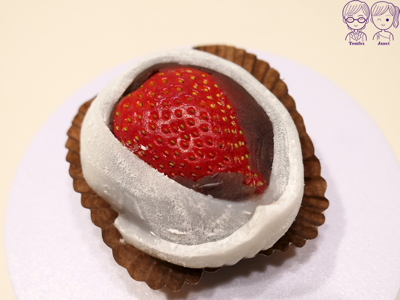 新莊中和街草莓大福｜草莓季限定！低調排隊攤位，苗栗直送、有清洗過的新鮮草莓