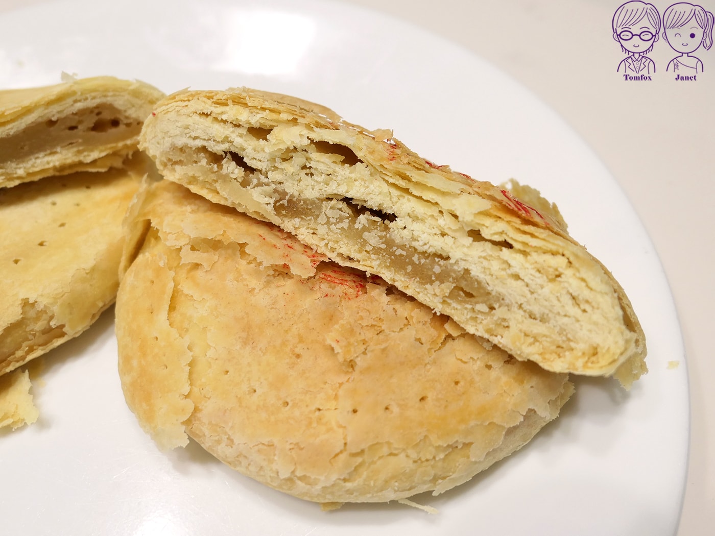 新莊廟街百年老店｜老順香餅店 全台最古老金牌鳳梨酥+鹹光餅創始店