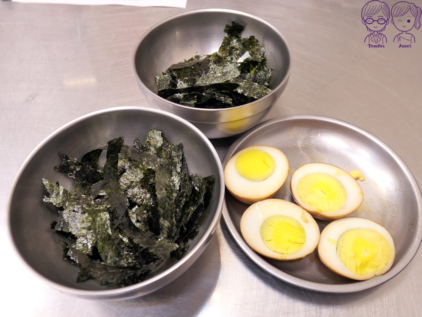 新莊美食｜云享小吃店：爆餡鍋貼+巨型水餃，在地人氣小吃店，被封新莊神級存在